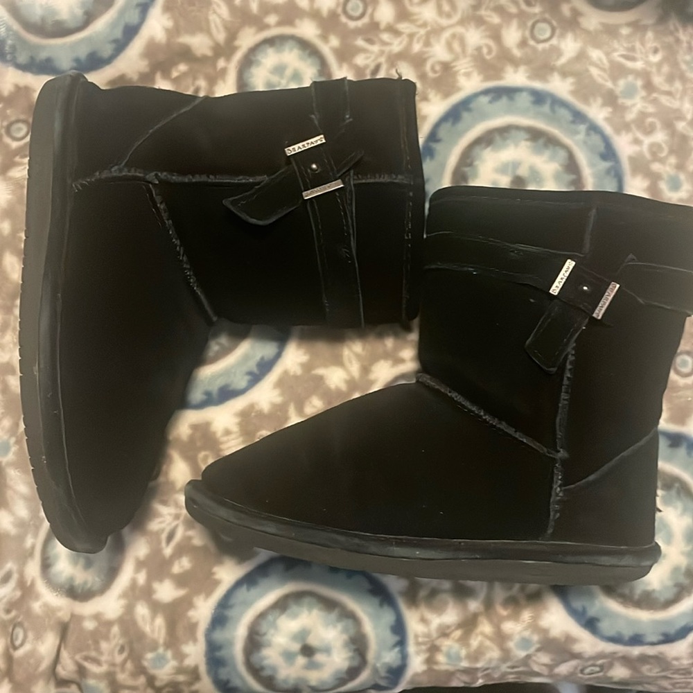Bearpaw sheepskin boot